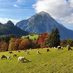 Alpenchalet Im Steirischen Salzkammergut